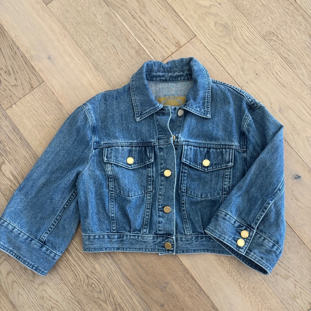 Michael Kors Cropped Denim Jacket Size MED  3/4 Sleeve Jean Jacket Gold Button